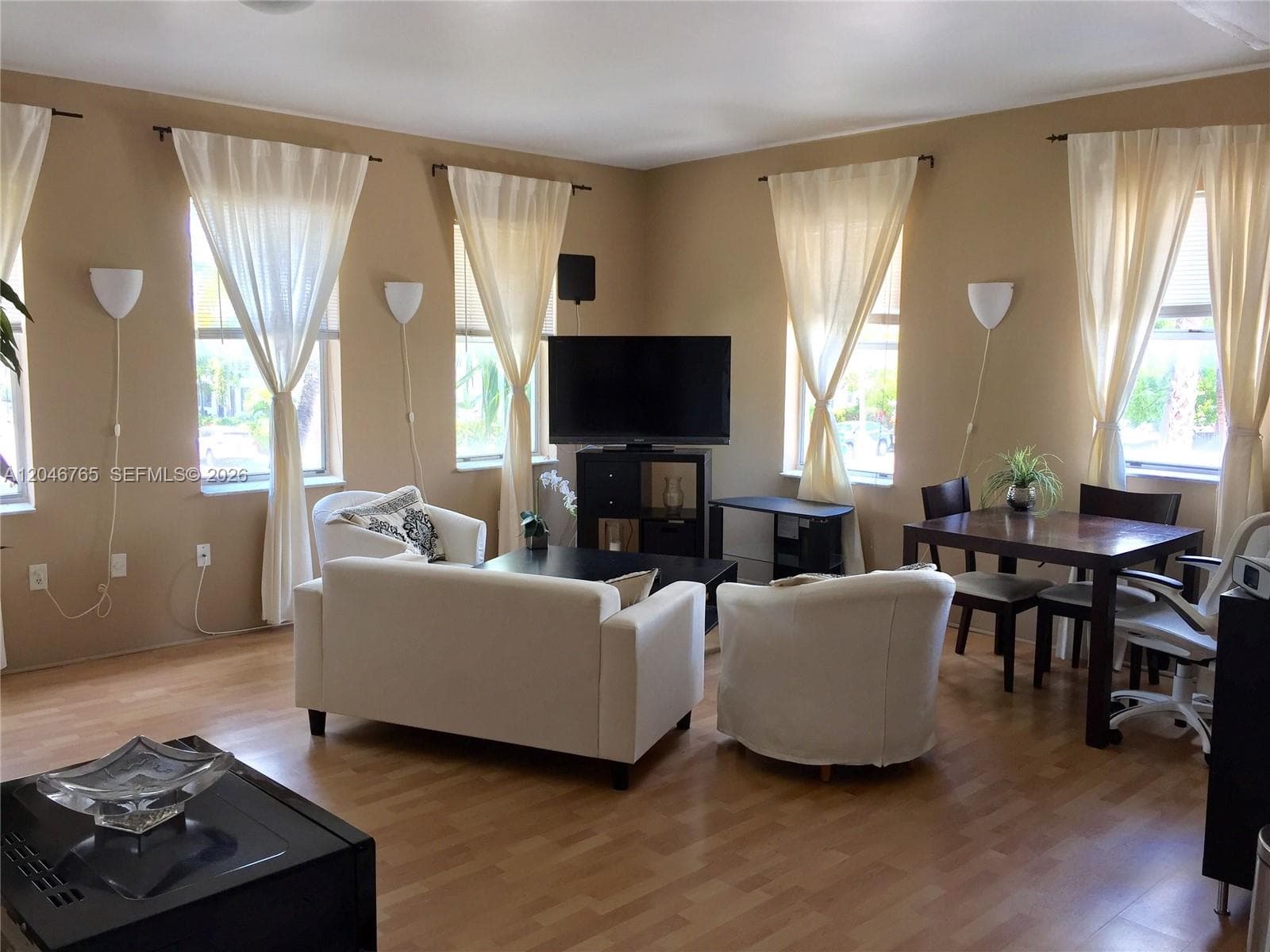802 Euclid Ave # 201, Miami Beach FL 33139