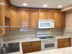 9301 SW 92nd Ave # A211, Miami FL 33176