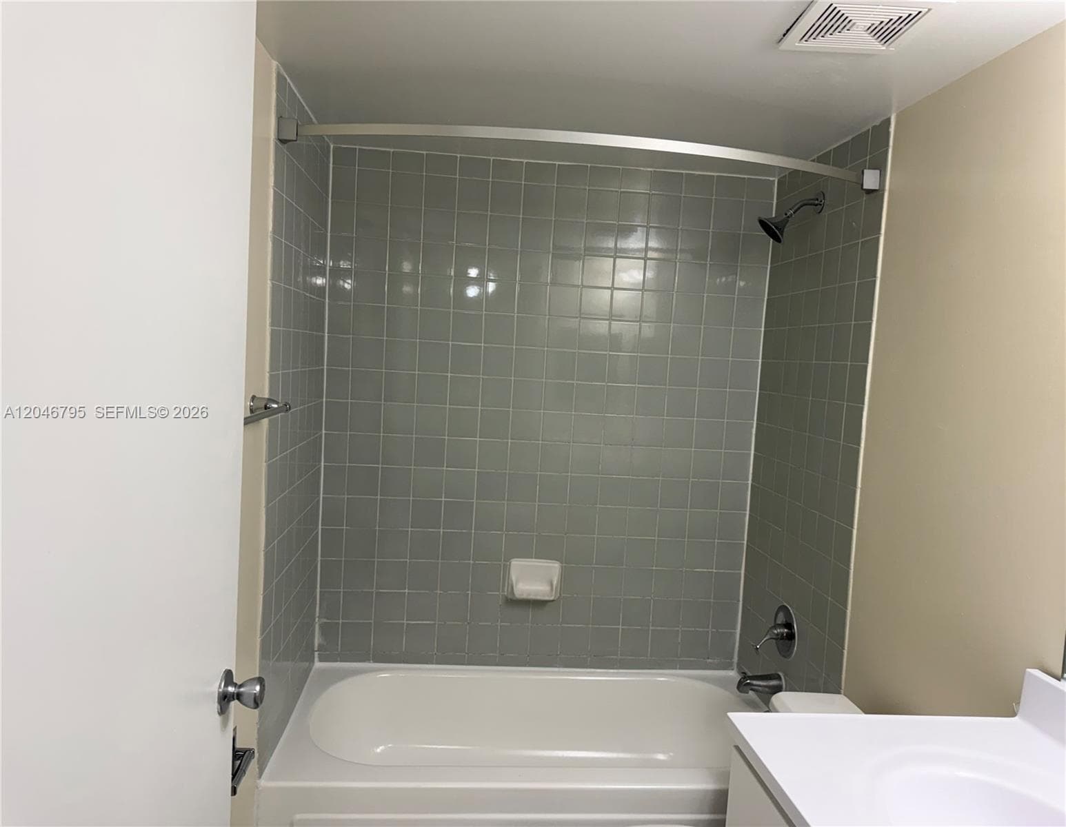 915 NW 1st Ave # LP0206, Miami, FL 33136 photo 5