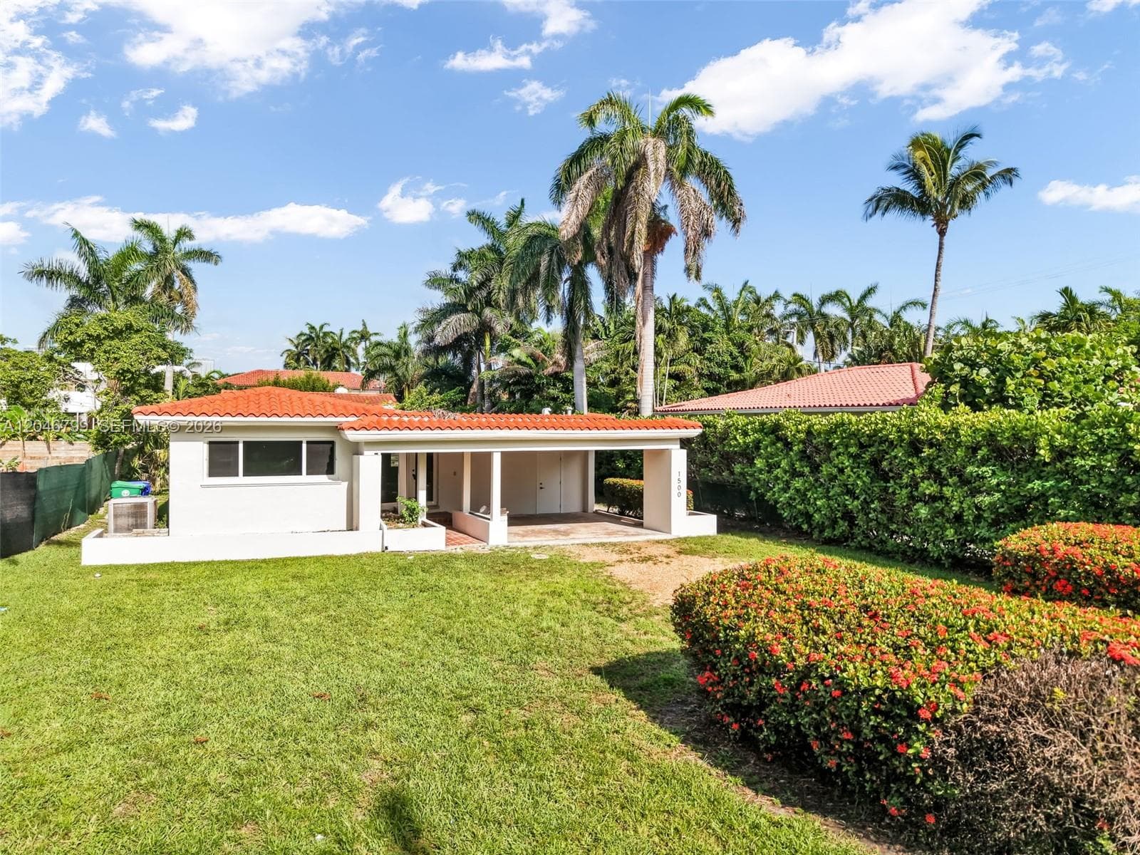 1500 NE 13th Pl, Miami Beach FL 33139 photo 2