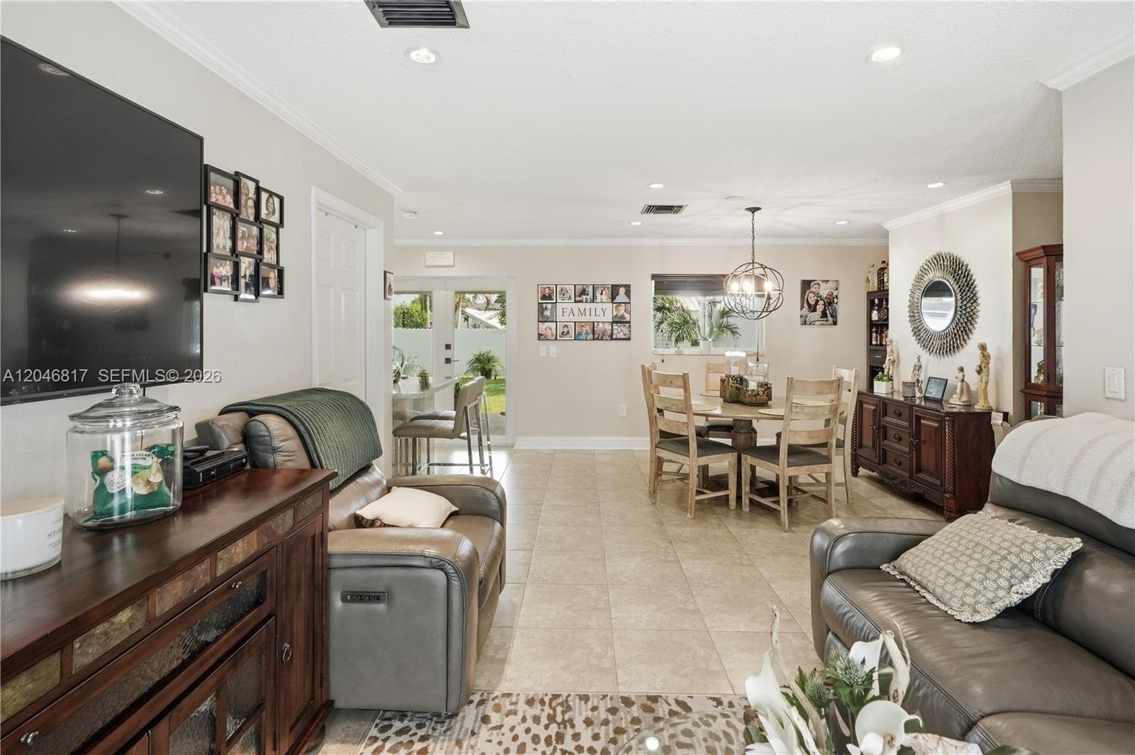 10451 SW 201st Ter, Cutler Bay FL 33189 photo 4