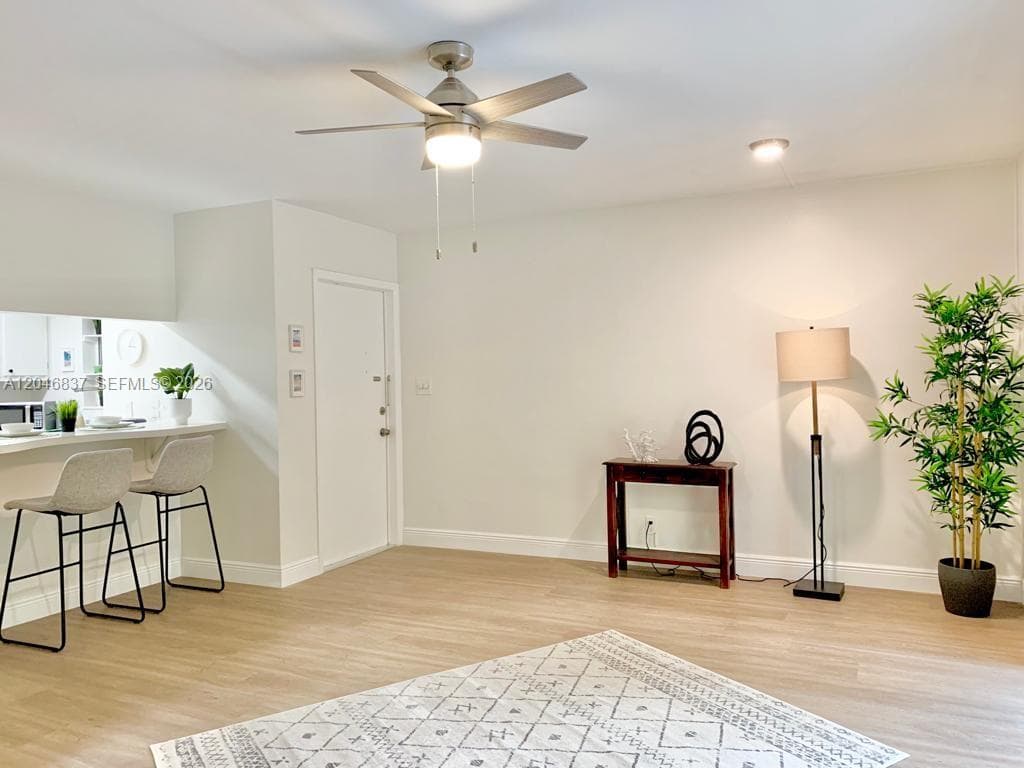 815 Middle River Dr # 204, Fort Lauderdale, FL 33304 photo 4