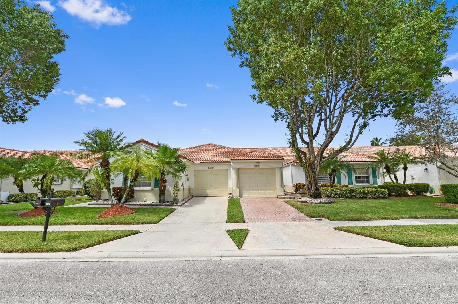 6077 Lake Hibiscus Drive, Delray Beach FL 33484
