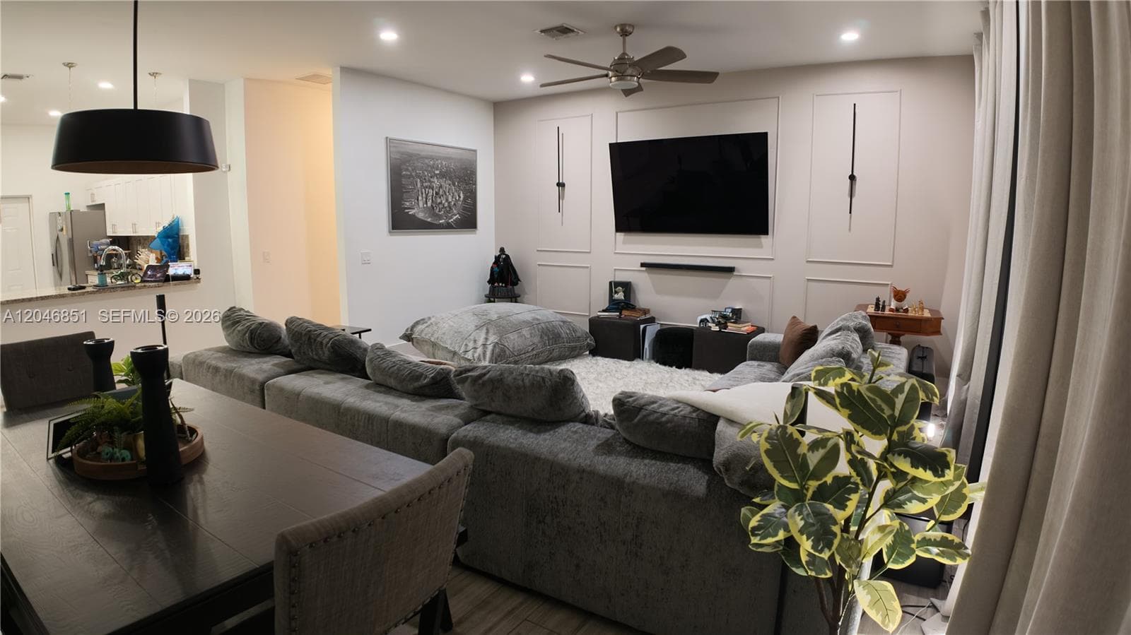 1831 SW 48th Ave, West Park FL 33023 photo 4