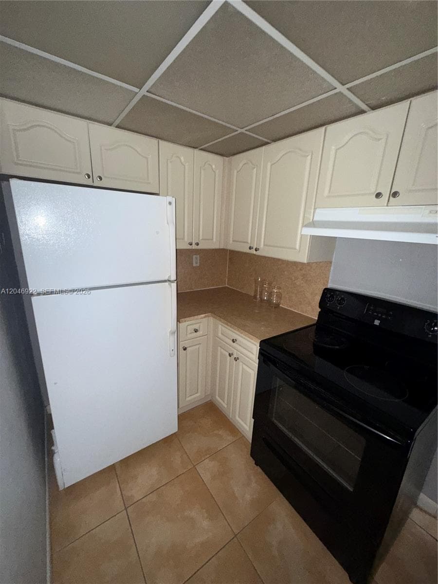 6960 Miami Gardens Dr # 2-431A, Hialeah FL 33015 photo 4