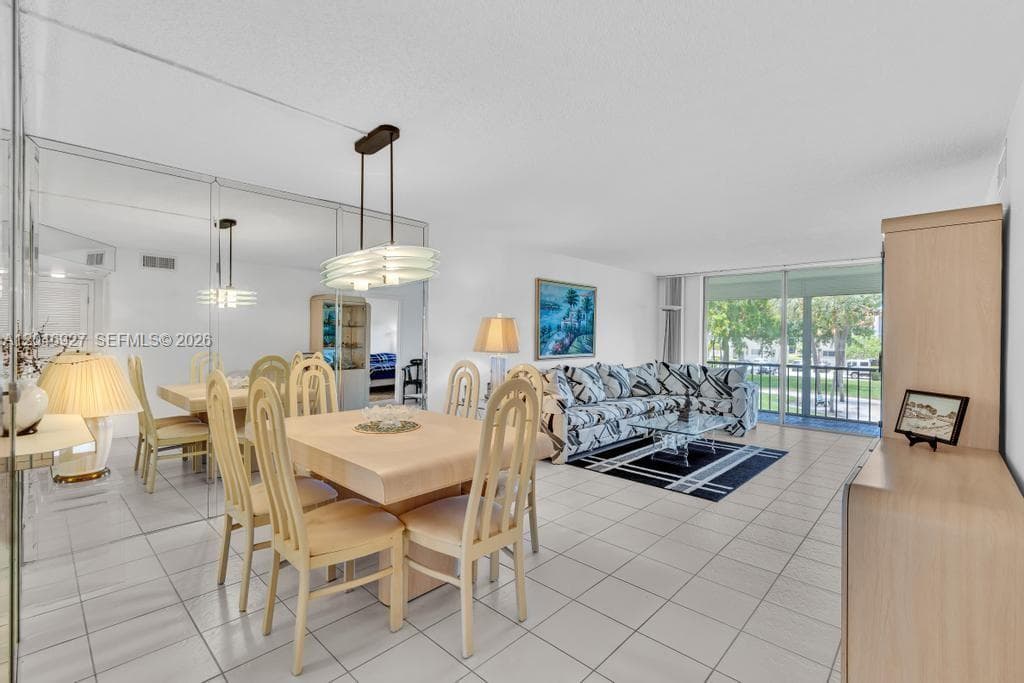 671 S Hollybrook Dr # 209, Pembroke Pines FL 33025 photo 3