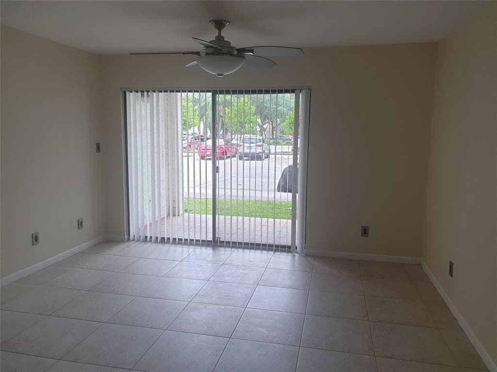 520 S Park Road # 18-12, Hollywood FL 33021 photo 5