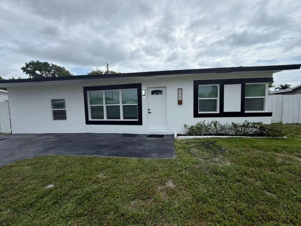 2620 NE 7th Terrace, Pompano Beach FL 33064 photo 2