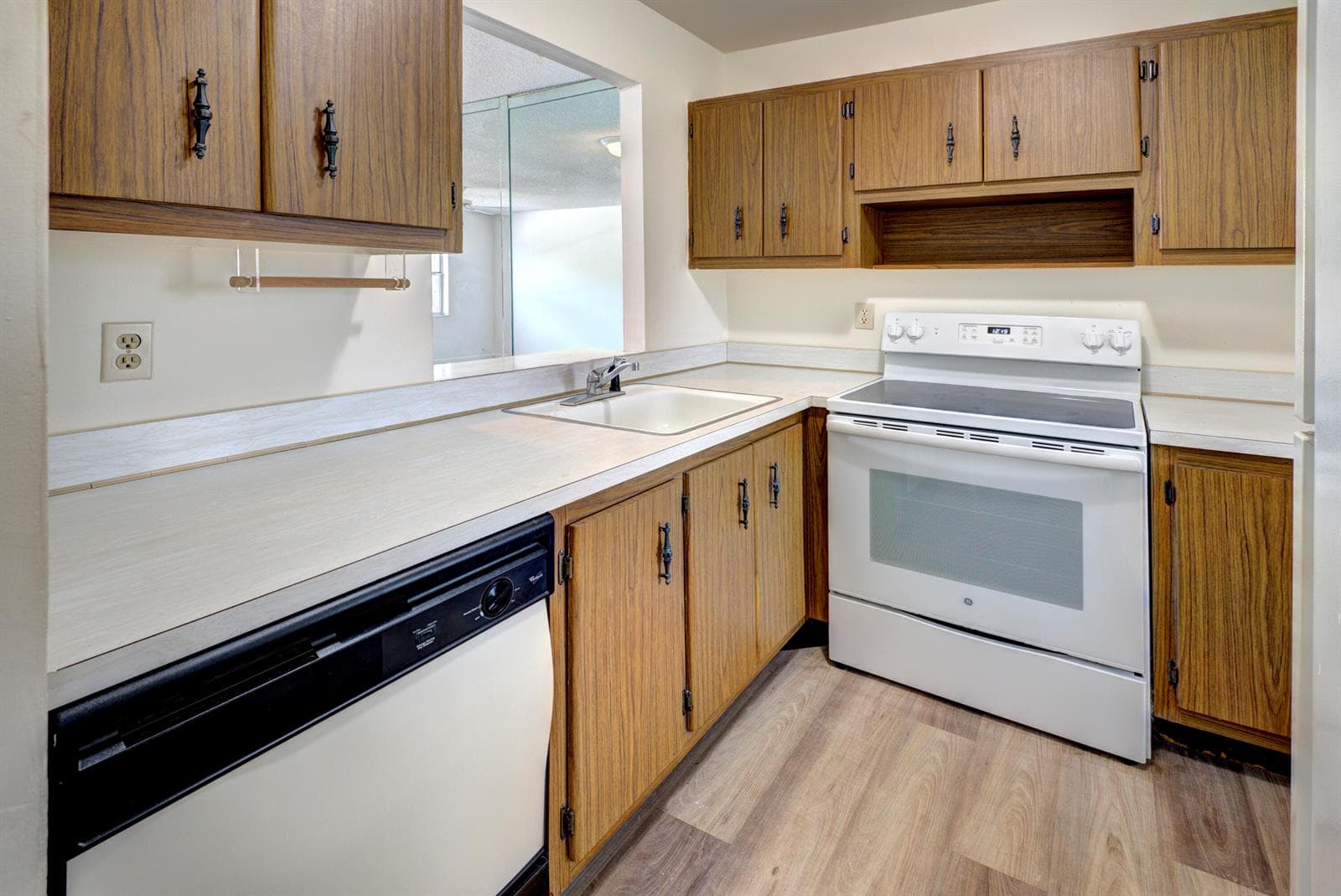 420 SE 2nd Avenue # 23, Deerfield Beach FL 33441 photo 4