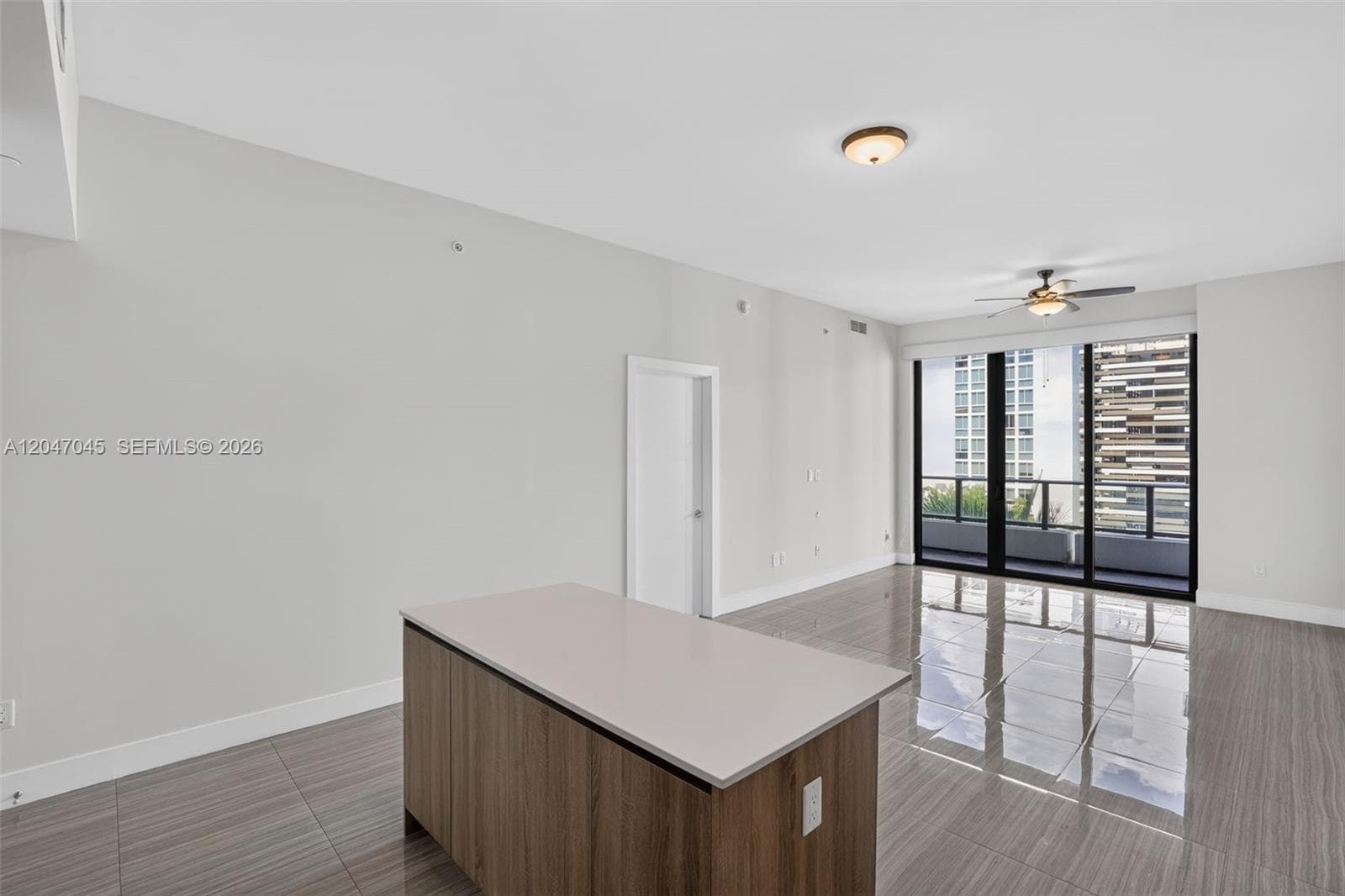 2960 NE 207th St # 505, Aventura FL 33180 photo 2