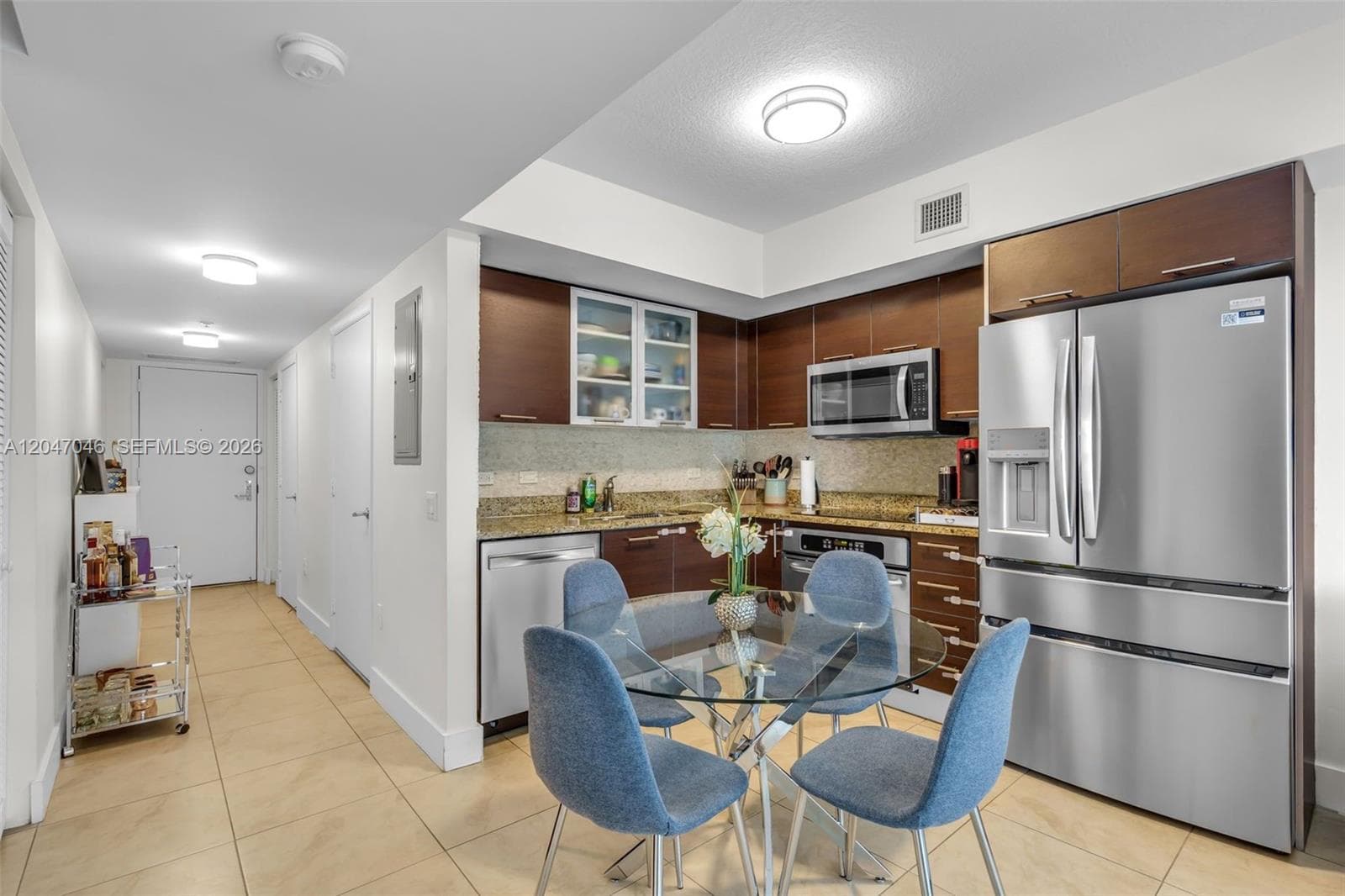 41 SE 5th St # 908, Miami FL 33131 photo 3