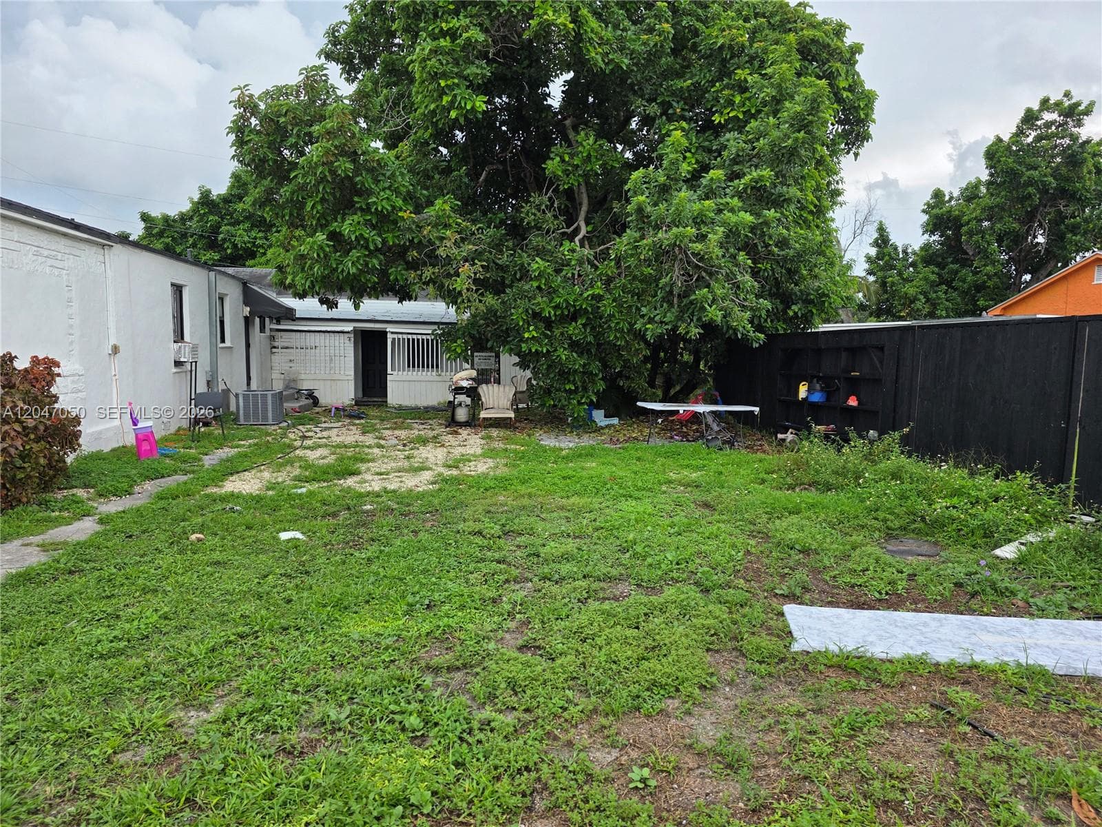 1102 NW 103rd St, Miami FL 33150 photo 4