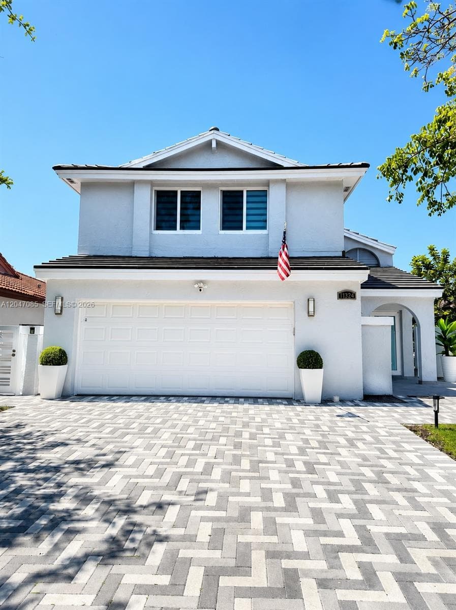 17324 NW 63rd Ave, Hialeah FL 33015 photo 2