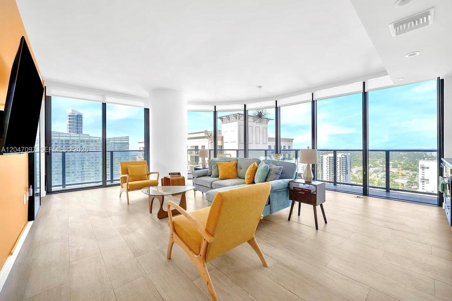 55 SW 9th St # 3306, Miami FL 33130