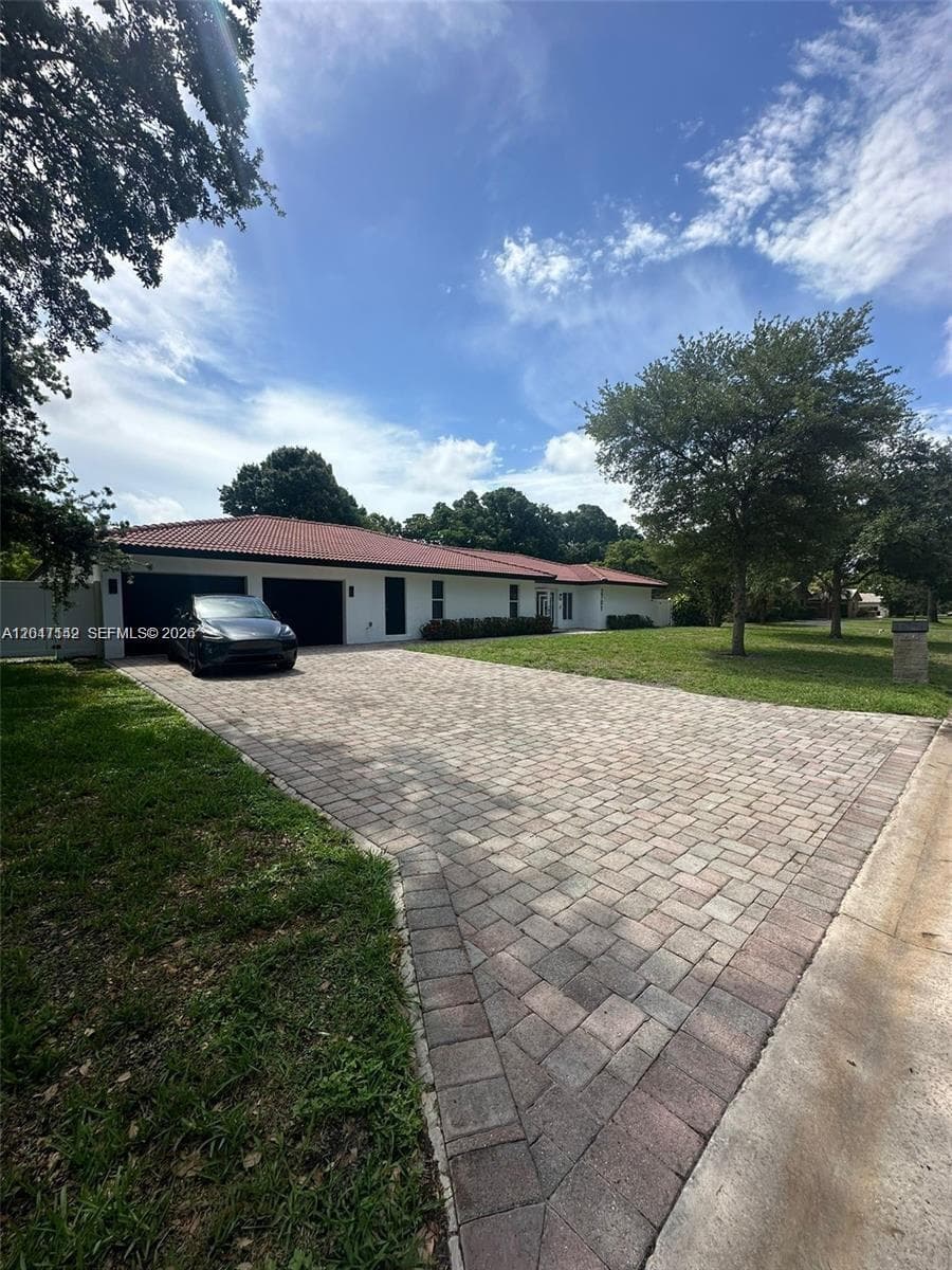 2701 NW 105th Ter, Coral Springs FL 33065 photo 2