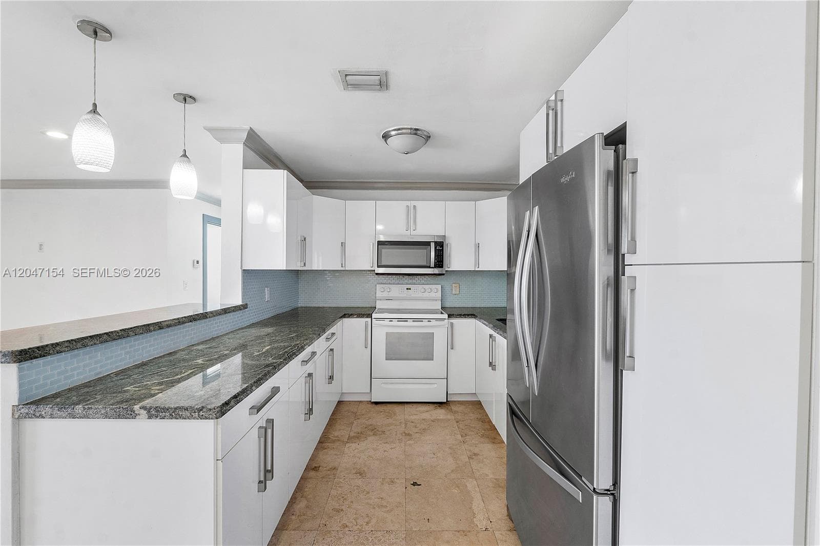 1541 SW 52nd Ave, Plantation FL 33317 photo 3