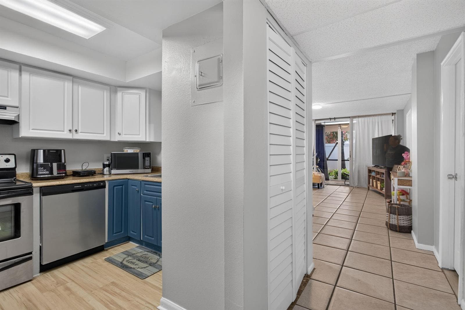 118 Royal Pk Drive # 1f, Oakland Park FL 33309 photo 3