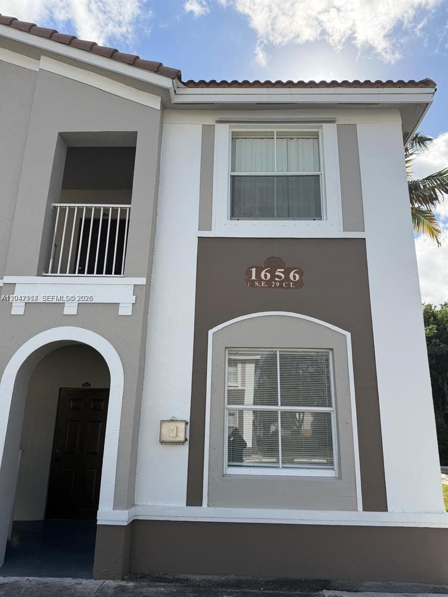 1656 SE 29th Ct # 100, Homestead FL 33035