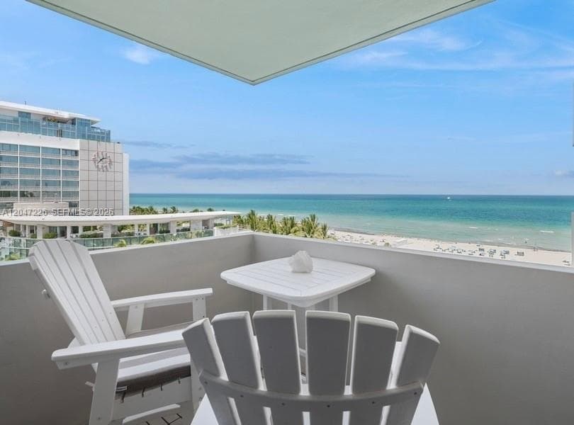 2899 Collins Ave # 1025, Miami Beach, FL 33140