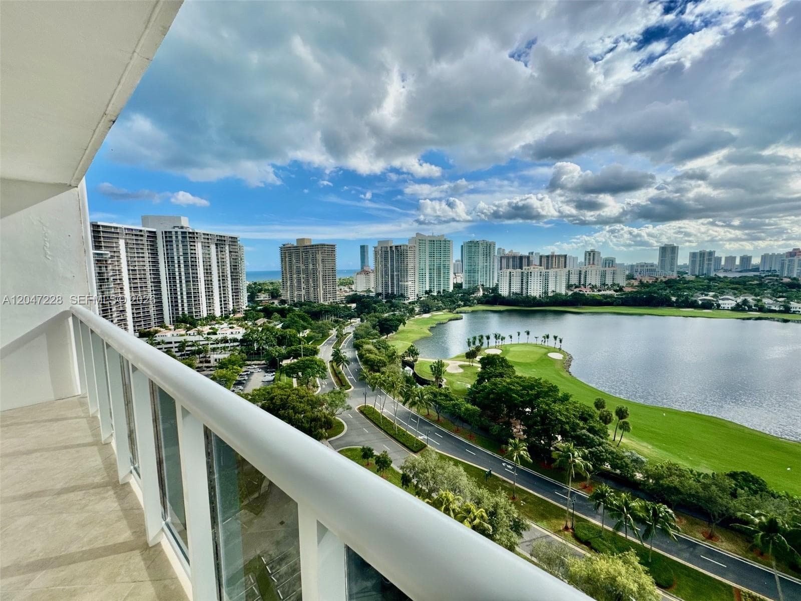 3675 N Country Club Dr # 2007, Aventura FL 33180 photo 4