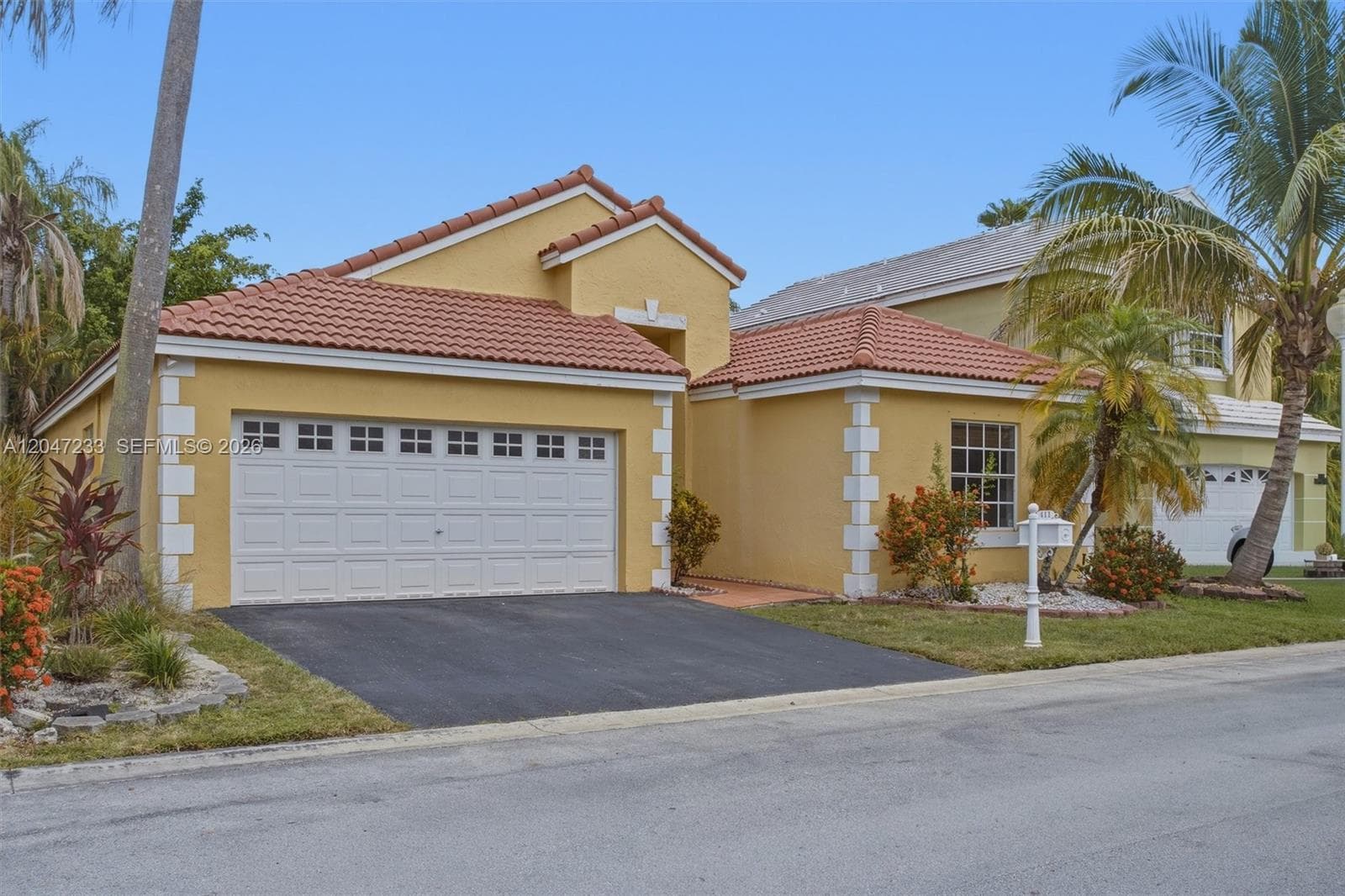 411 Bermuda Springs Dr, Weston FL 33326 photo 3