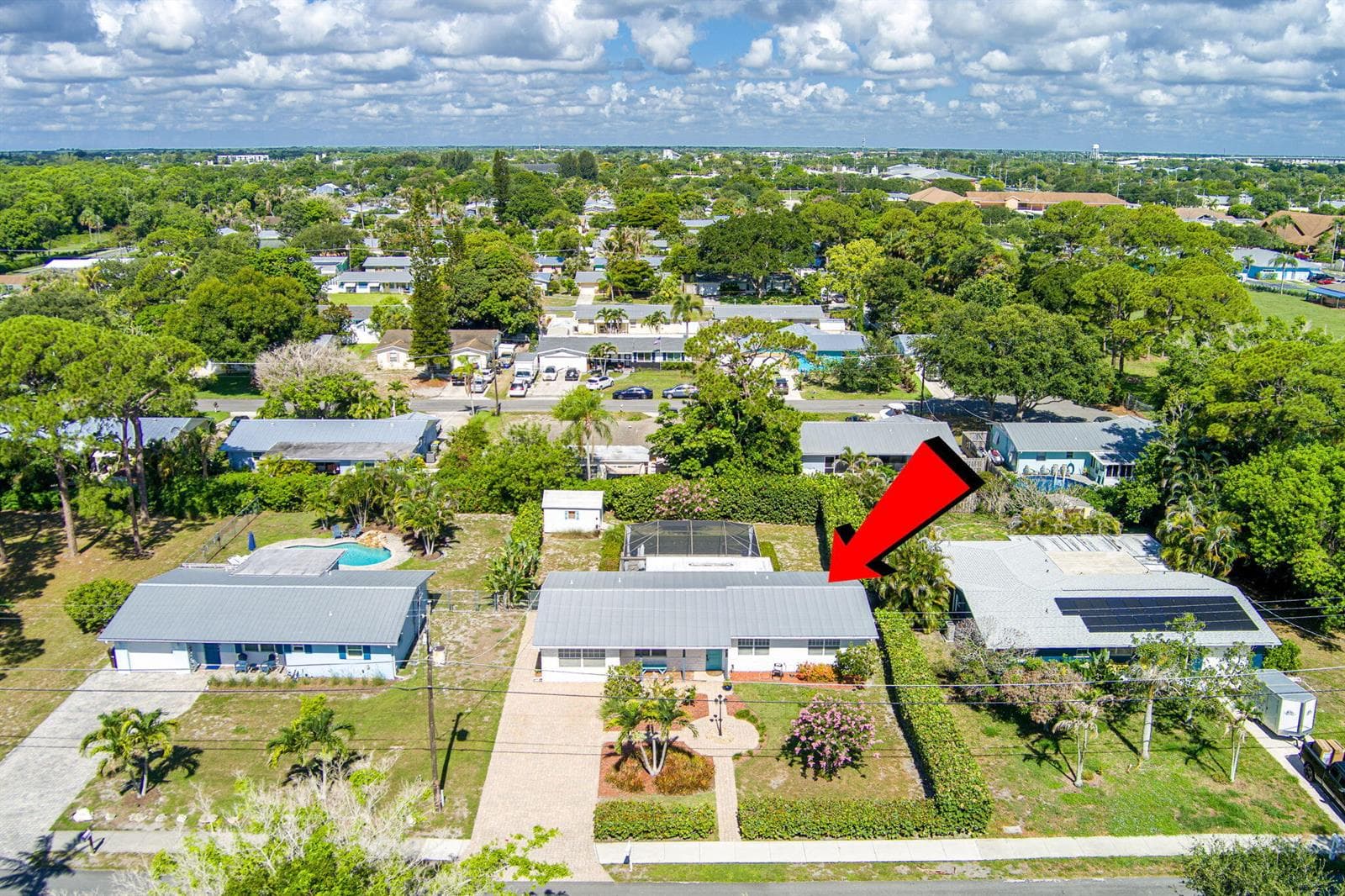 1252 SE Madison Avenue, Stuart FL 34996 photo 3