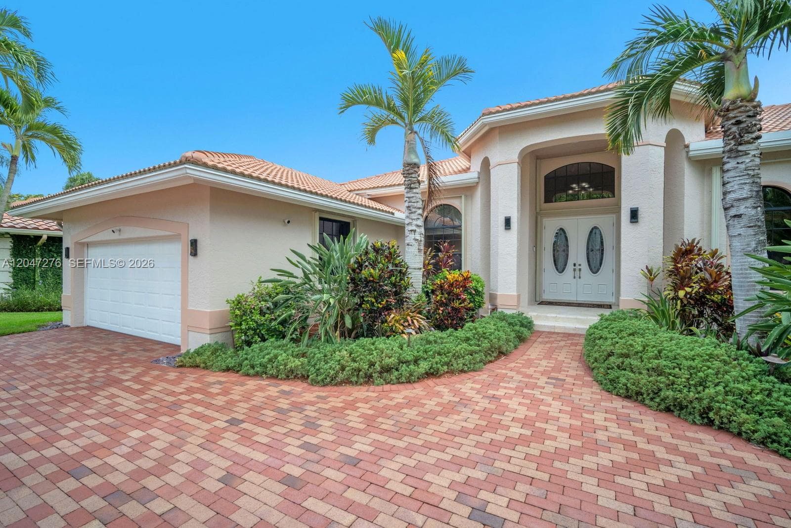 392 Coconut Cir, Weston FL 33326 photo 5