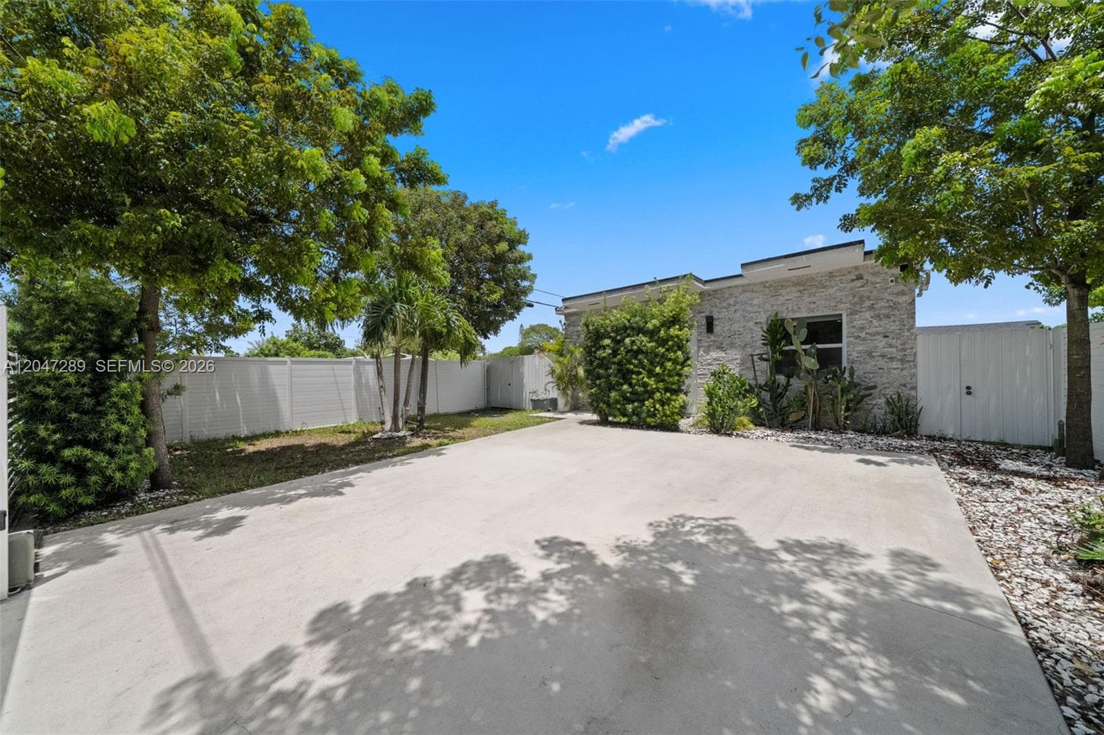 5629 NW 31st Ave, Miami FL 33142 photo 4