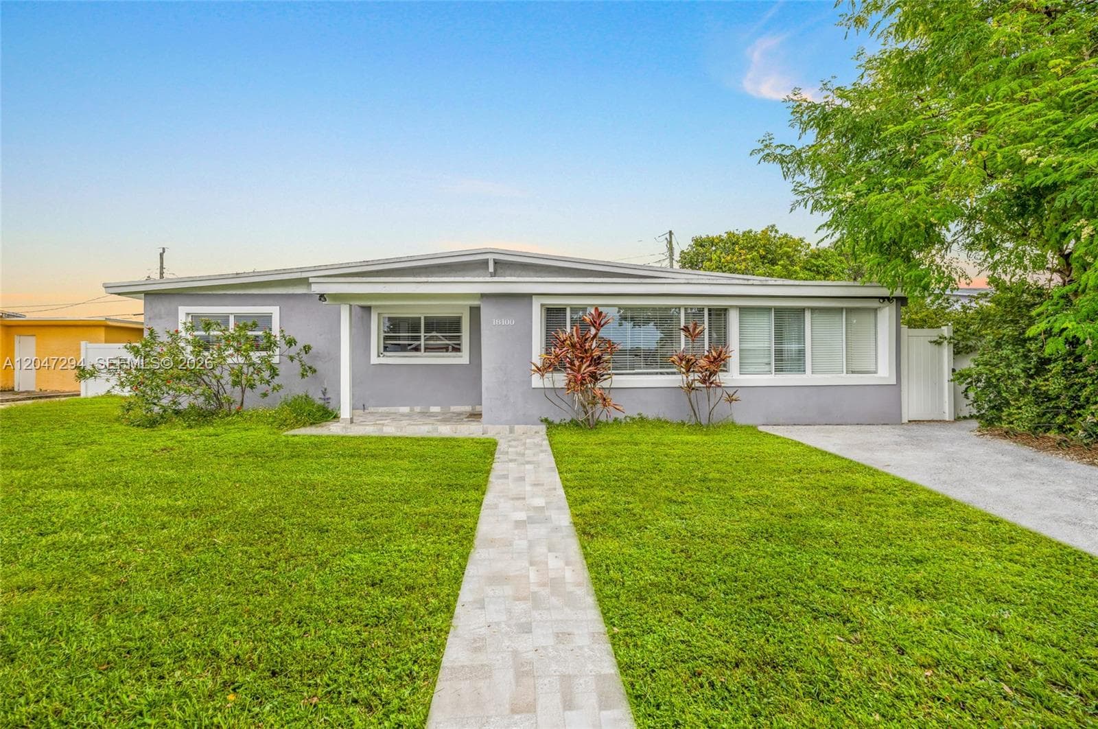 18100 NW 7th Pl, Miami Gardens FL 33169