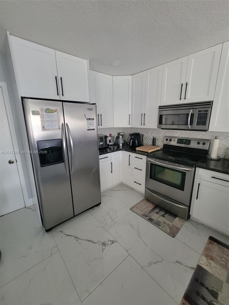 6606 Saltaire Ter, Margate FL 33063 photo 2