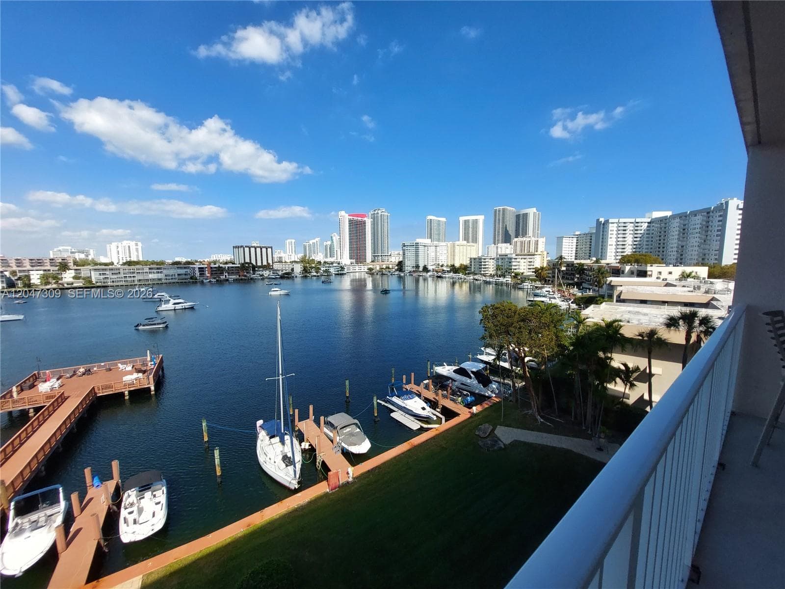 400 Golden Isles Dr # 47, Hallandale Beach FL 33009