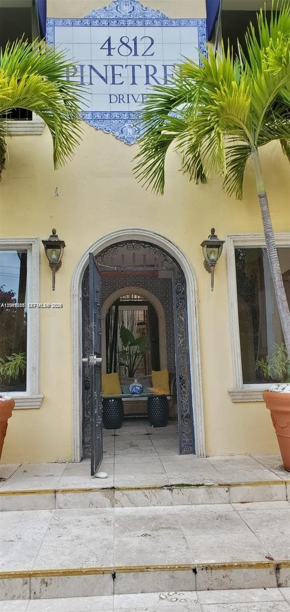 4812 Pine Tree Dr # 201, Miami Beach FL 33140 photo 2