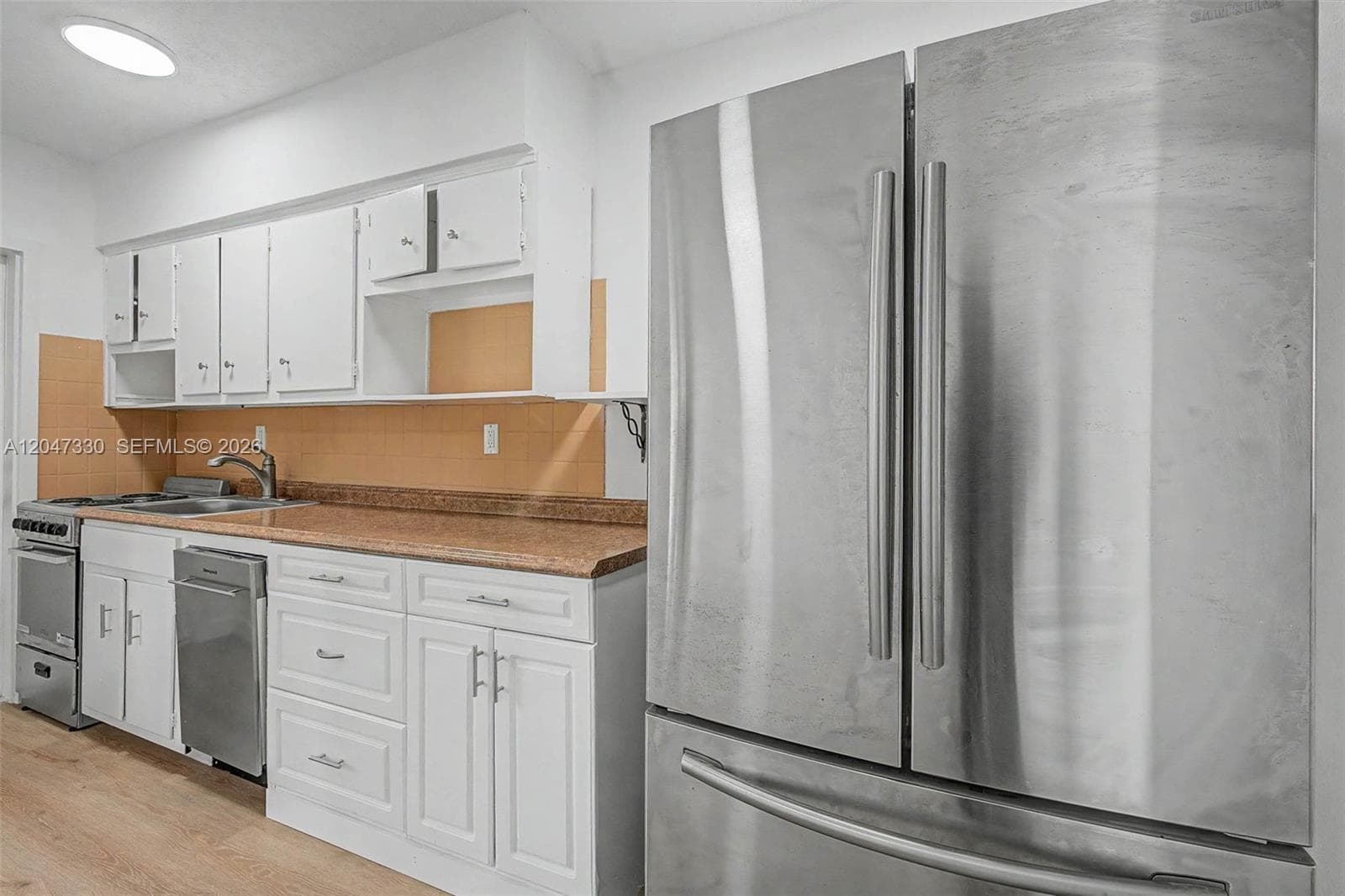 60 NW 79th St # 27, Miami, FL 33150