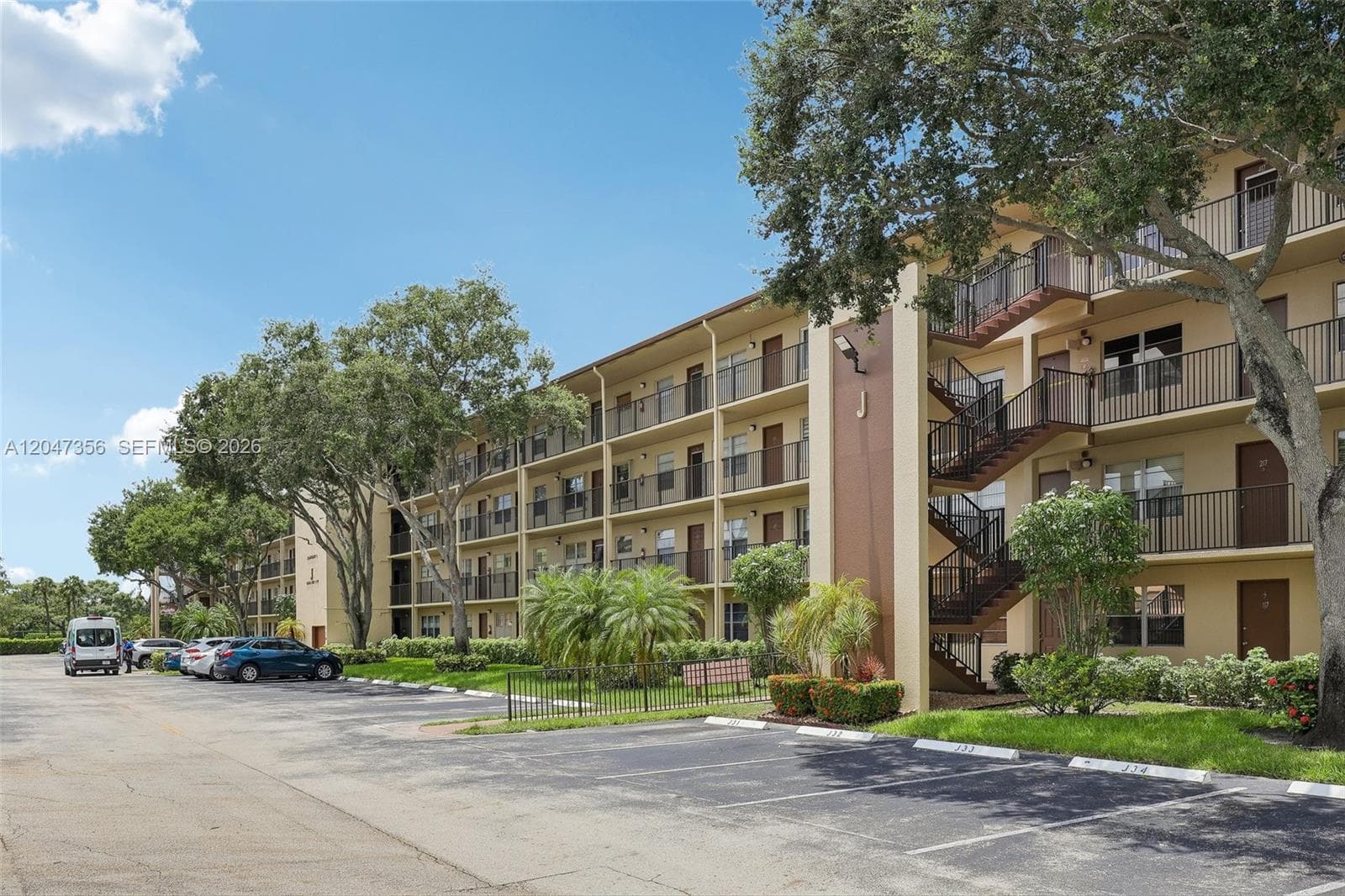 13455 SW 9th Ct # 108J, Pembroke Pines FL 33027