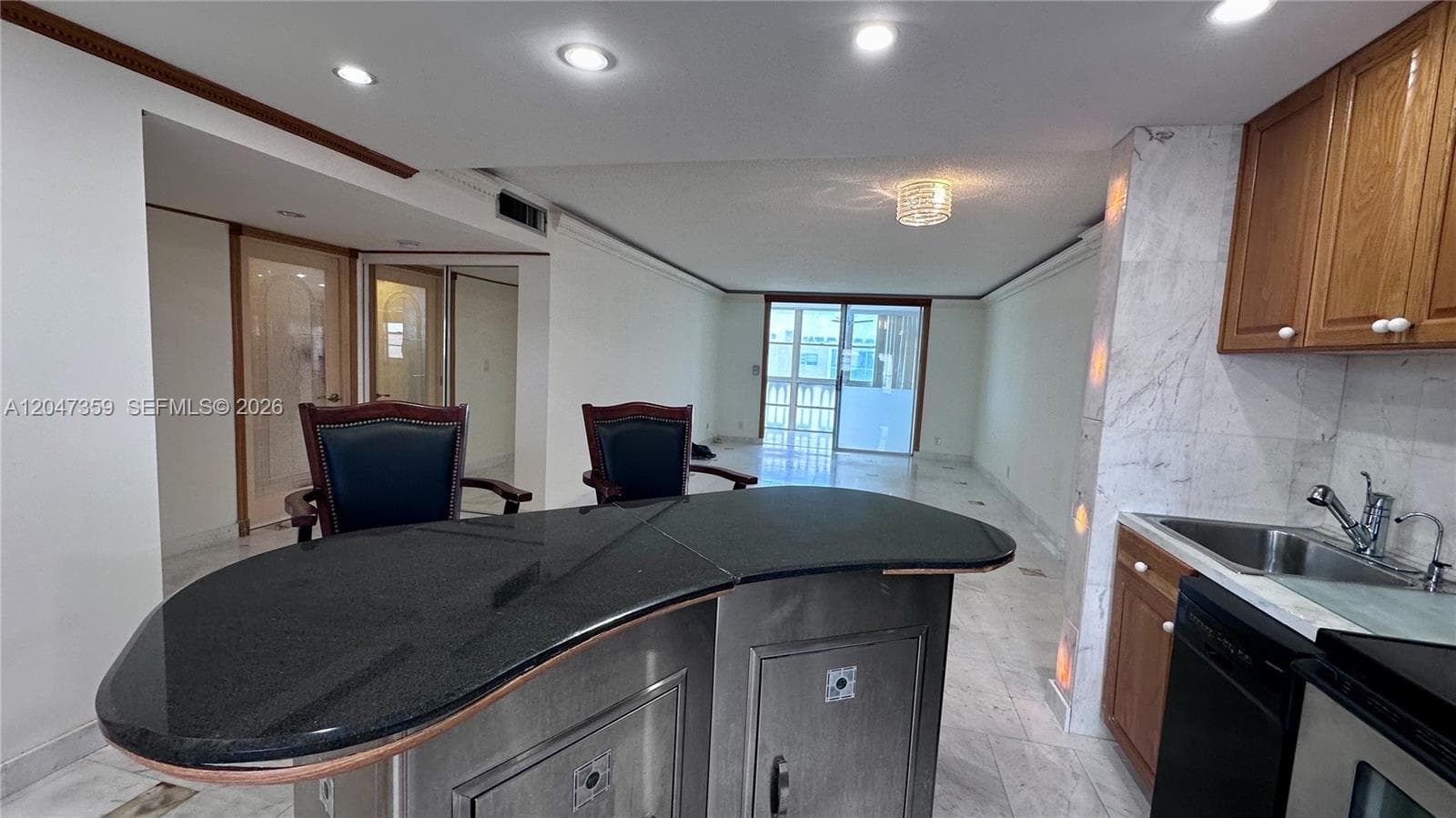 301 NE 14th Ave # 703, Hallandale Beach FL 33009