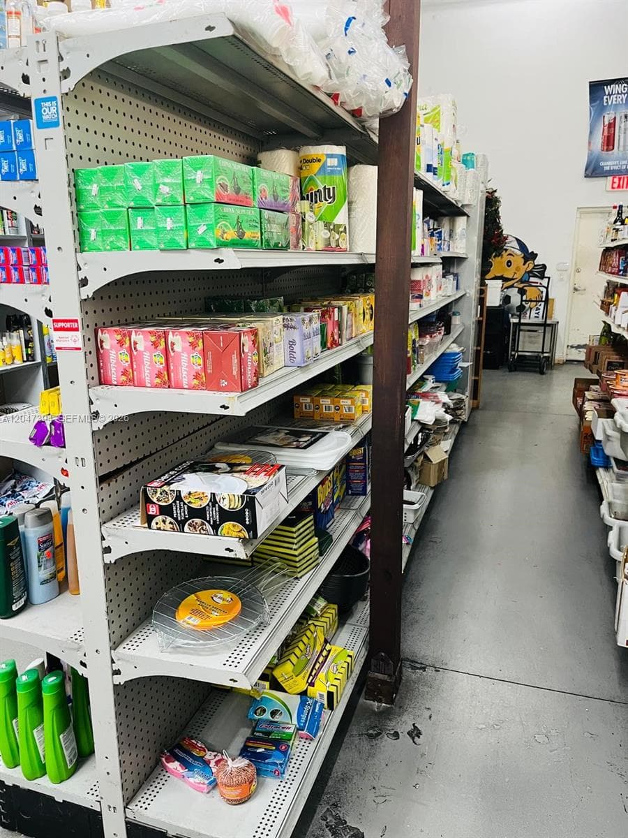 222 NE 25th St, Miami FL 33137 photo 2