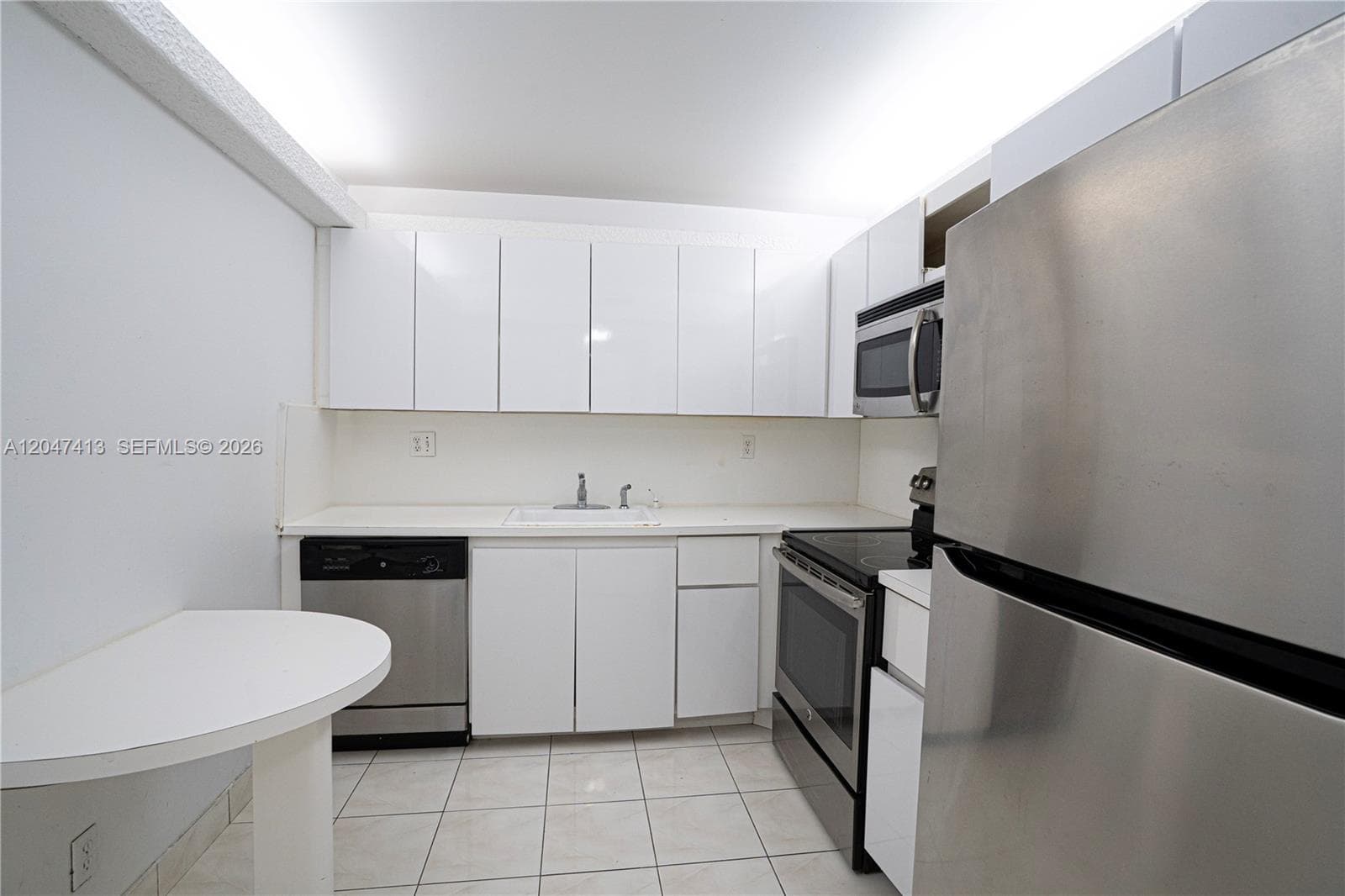 600 Three Islands Blvd # 316, Hallandale Beach FL 33009