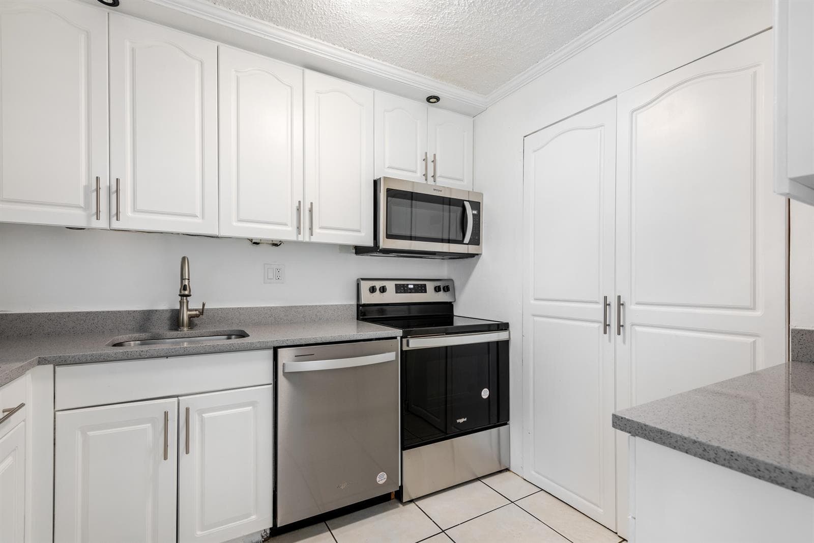 8020 Fairview Drive # 101, Tamarac FL 33321