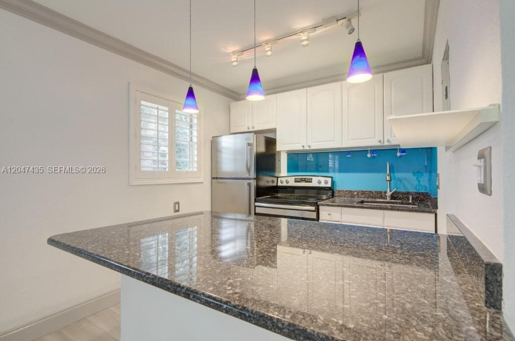 716 SW 14th Ave # 3, Fort Lauderdale FL 33312 photo 4