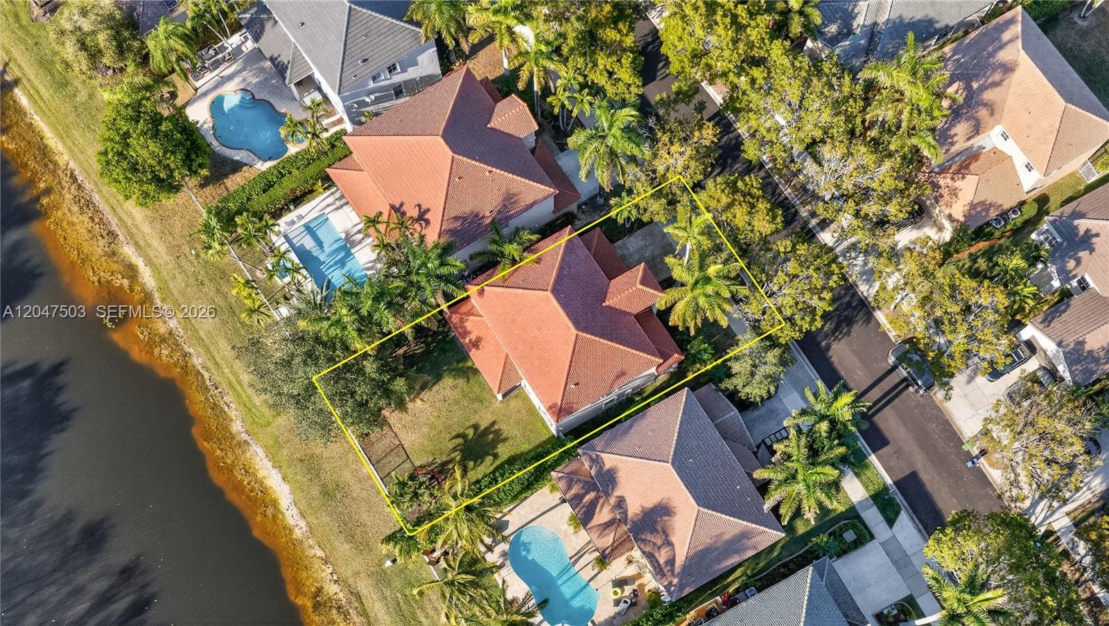 1325 Chenille Cir, Weston FL 33327 photo 3