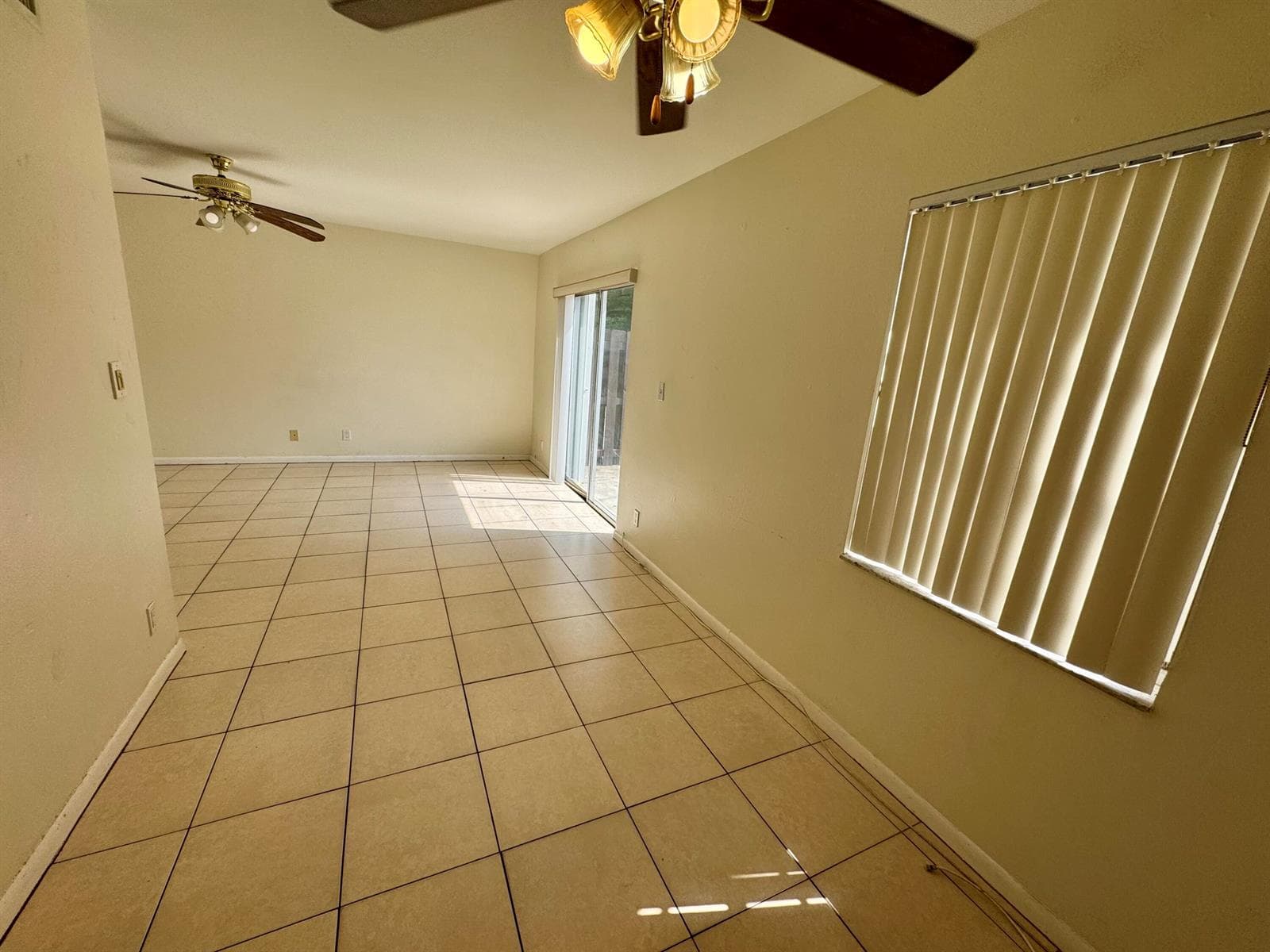 8028 SW 17th Place, Davie FL 33324 photo 5