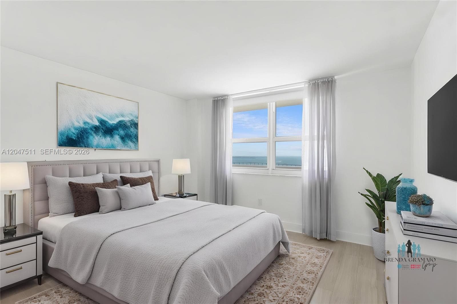 1155 Brickell Bay Dr # 3105, Miami FL 33131 photo 2