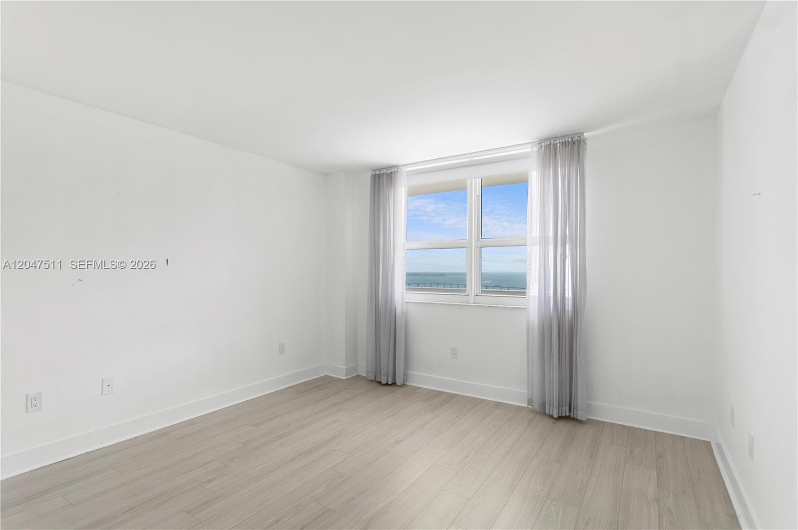 1155 Brickell Bay Dr # 3105, Miami FL 33131 photo 3