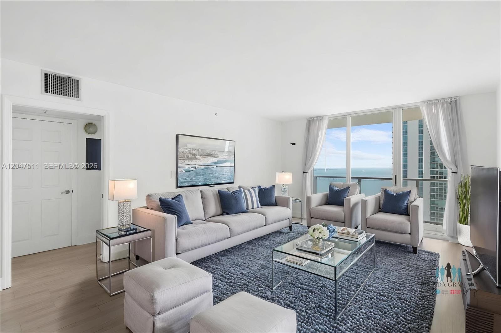 1155 Brickell Bay Dr # 3105, Miami FL 33131 photo 4
