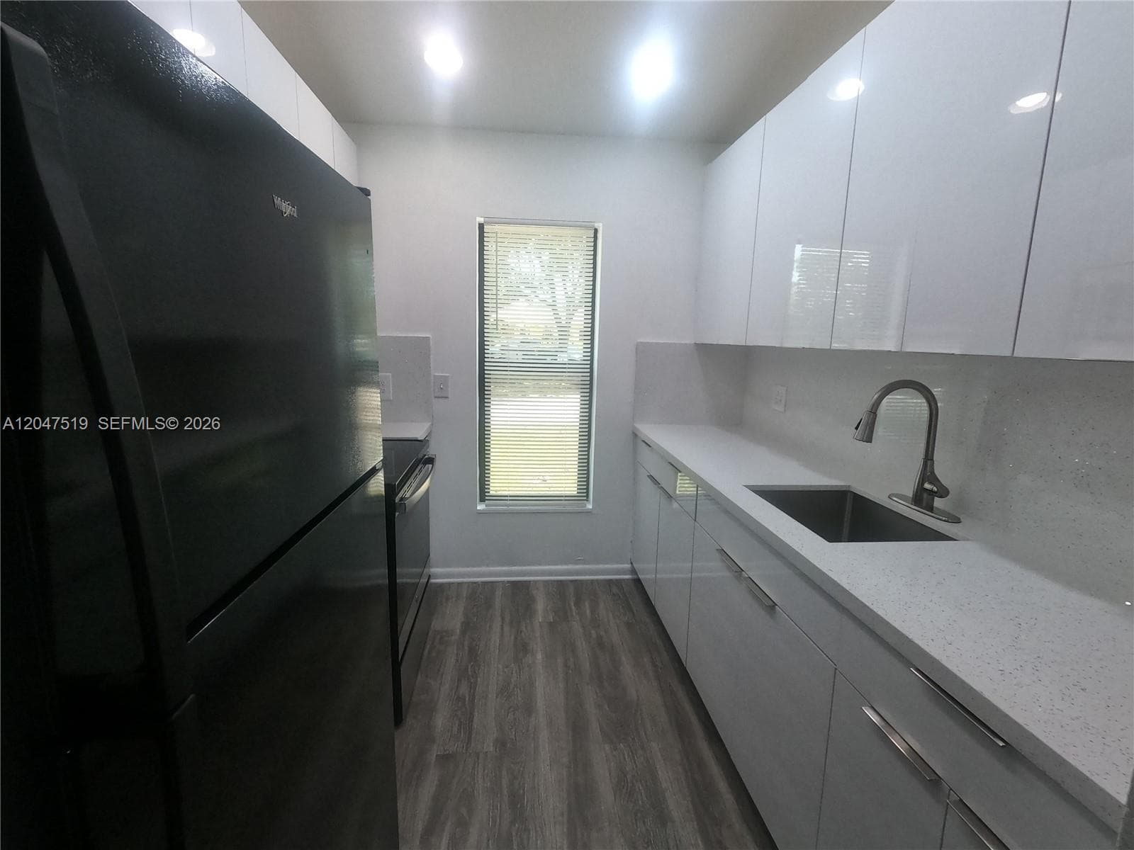 3060 NW 204th Ln, Miami Gardens FL 33056 photo 2