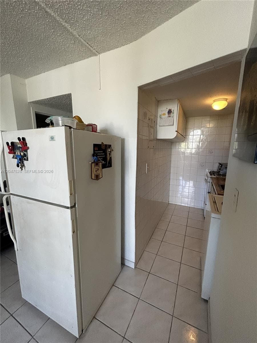 6484 Indian Creek Dr # 303, Miami Beach, FL 33141 photo 3