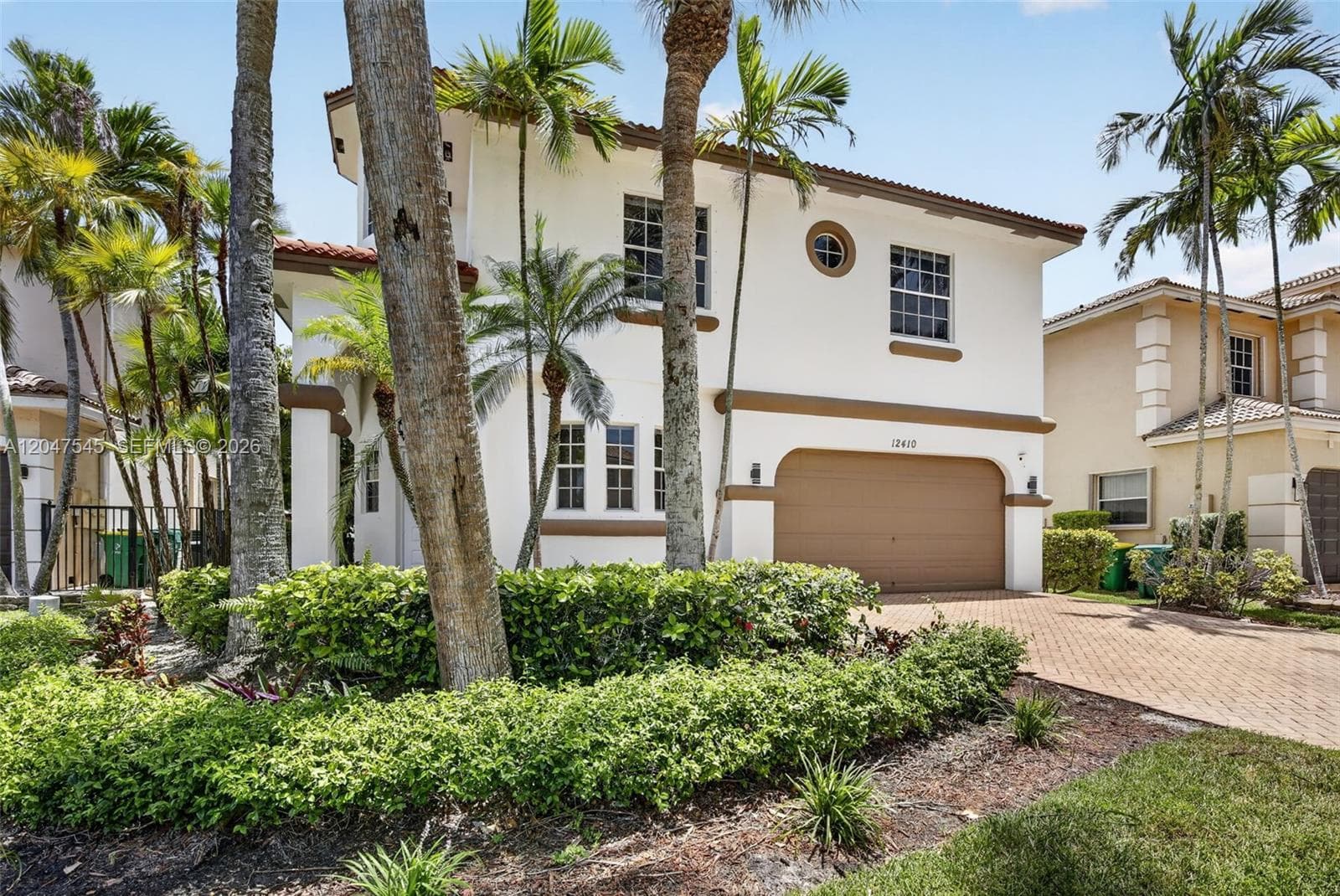 12410 SW 1st St, Plantation FL 33325