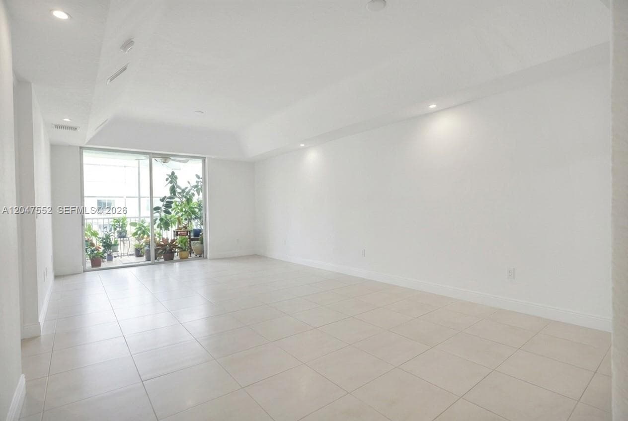 10720 NW 66th St # 205, Doral FL 33178