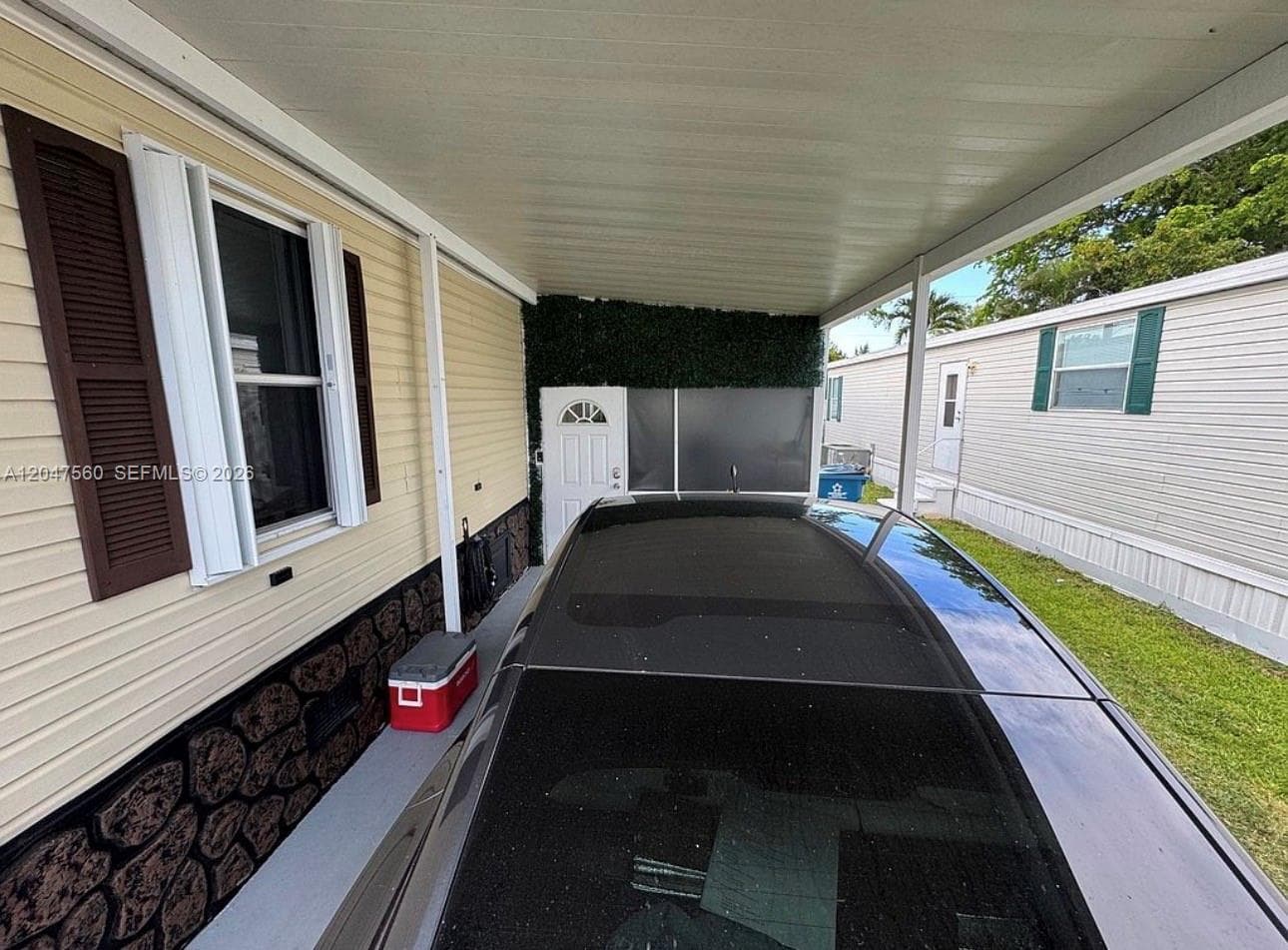1196 SW 112th way, Davie FL 33325 photo 5