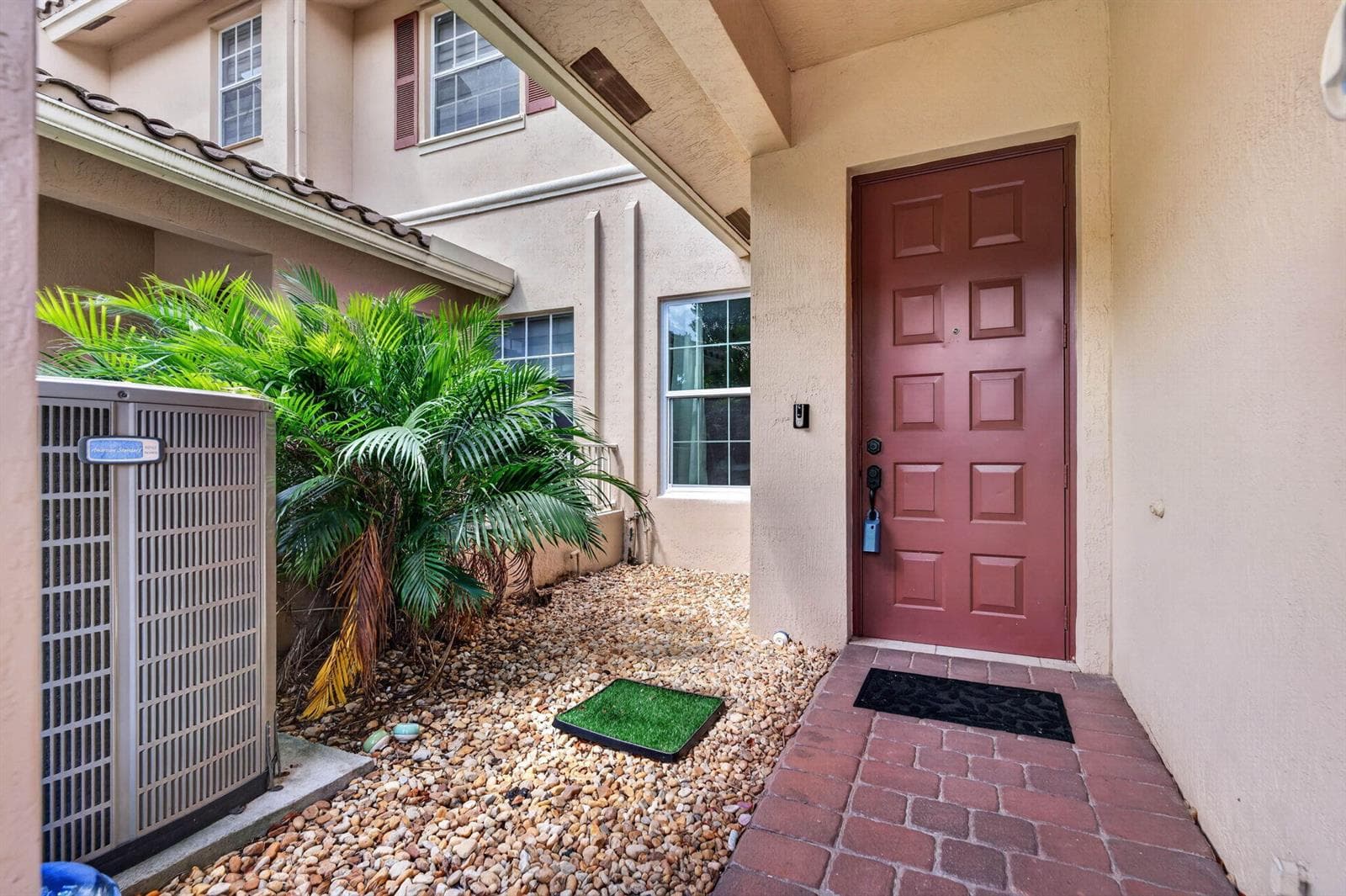 3355 Lakeside Drive, Davie FL 33328 photo 5